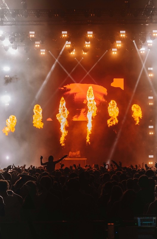 SHOWTECHNIX | Buy Professional Audio, AV, Staging & Event